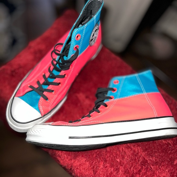Blue and pink High top Chuck Taylor’s - Picture 2 of 2